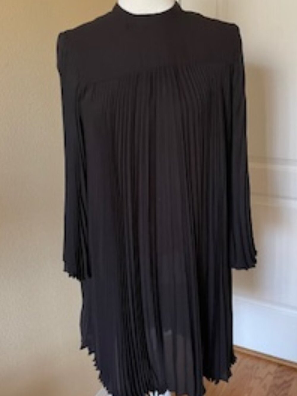 Laundry Black Pleated Long-Sleeved Dress - Size S